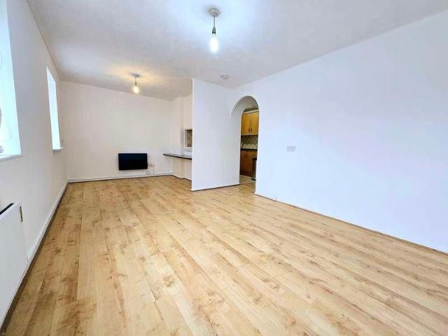 Apartment for rent in London Borough of Ealing, Greater London