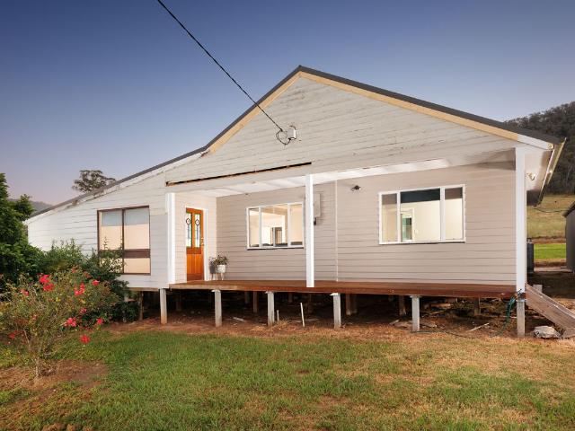 House for sale in Eskdale, Victoria
