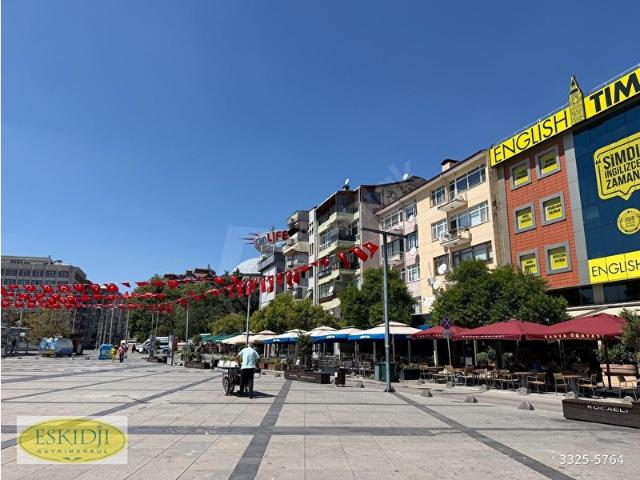 İzmit Kent Meydanı, İzmit içerisinde satılık Dükkan