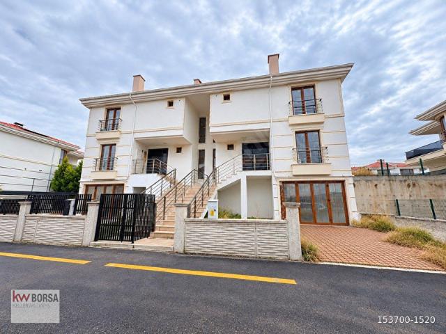 Sincan içerisinde satılık Villa