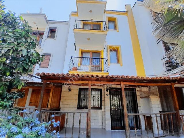 Foça, İzmir içerisinde kiralık Villa