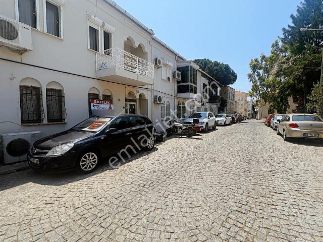 Foça, İzmir içerisinde satılık mülk