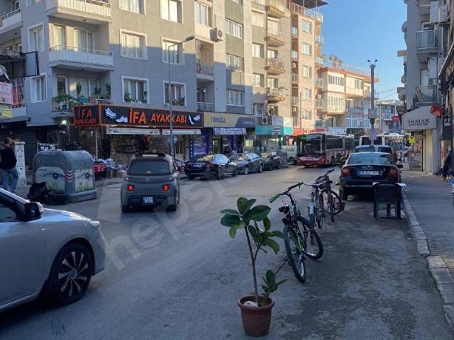 Karabağlar, İzmir içerisinde satılık Depo
