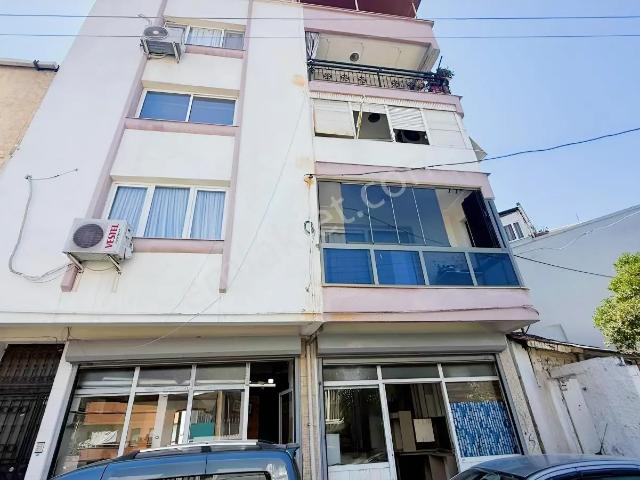 Karabağlar, İzmir içerisinde kiralık mülk