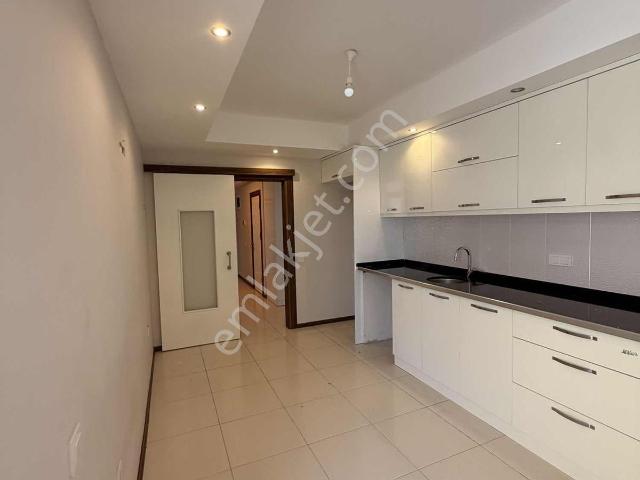 Kumluca, Antalya içerisinde kiralık mülk