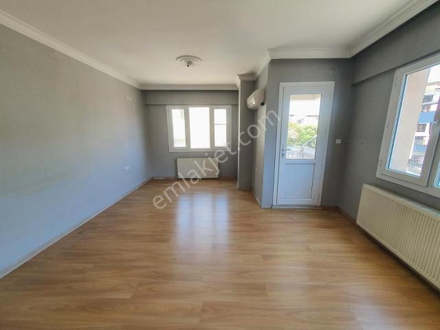 Karabağlar, İzmir içerisinde satılık mülk