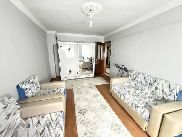 Karabağlar, İzmir içerisinde kiralık mülk
