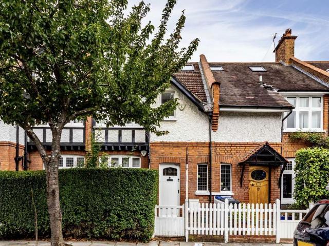 House for rent in London Borough of Ealing, Greater London