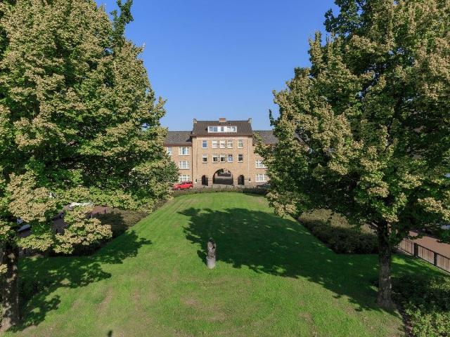 Landhuis te huur in Capelle Aan Den Ijssel, Middelwatering