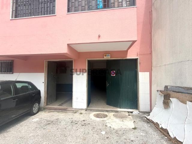 Armazém venda em Amadora, Lisboa