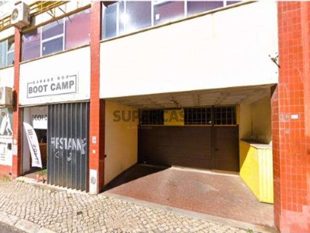 Armazém venda em Lisboa