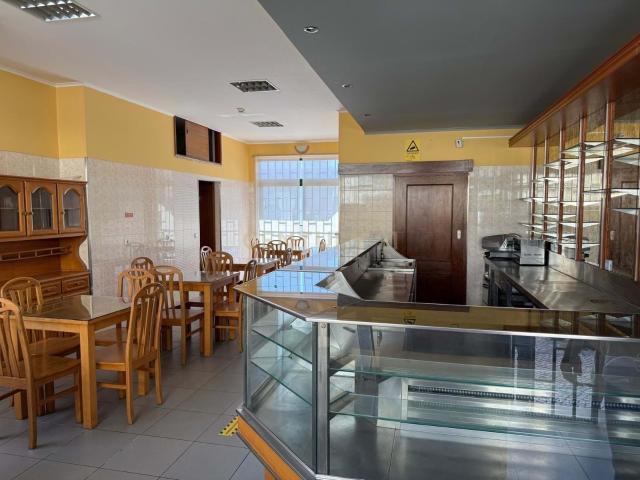 Loja venda em Serra das Minas, Sintra