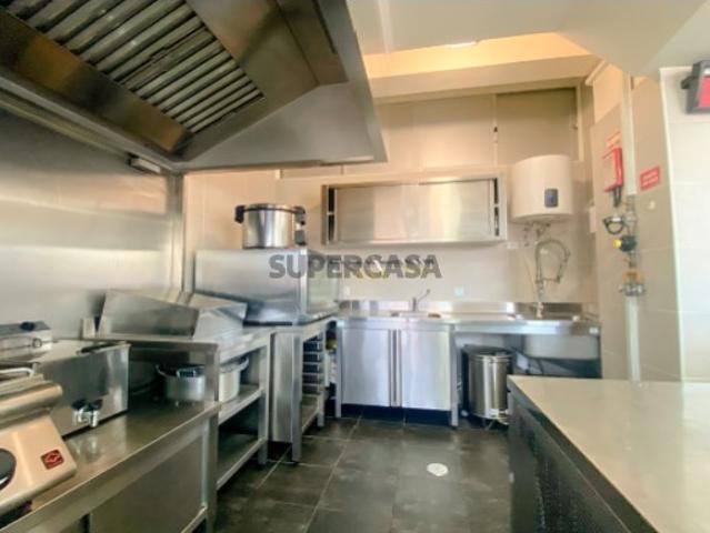 Armazém venda em Mem Martins, Sintra