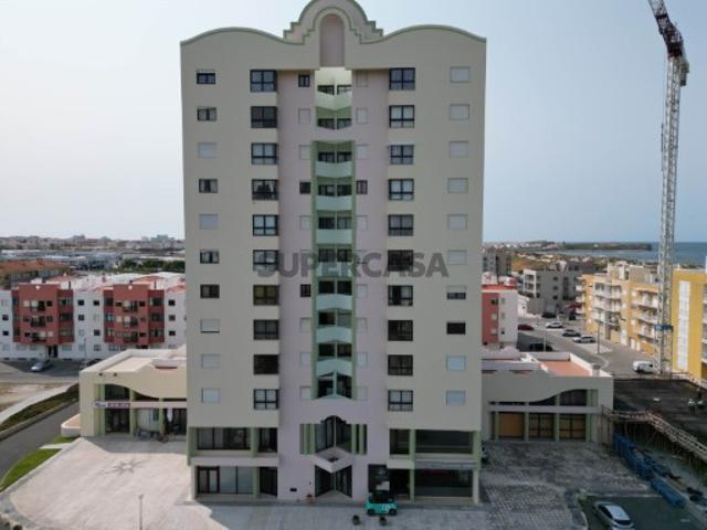 Armazém venda em Peniche, Leiria