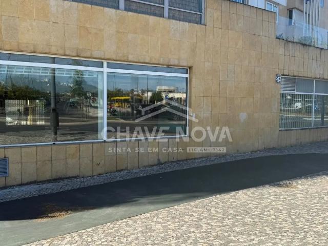 Loja venda em Carnide, Lisboa