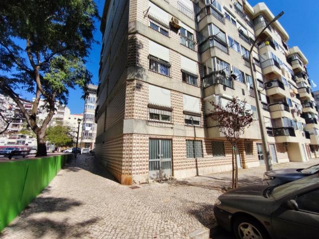 Armazém alugar em Bairro Dias Ferrão, Setúbal