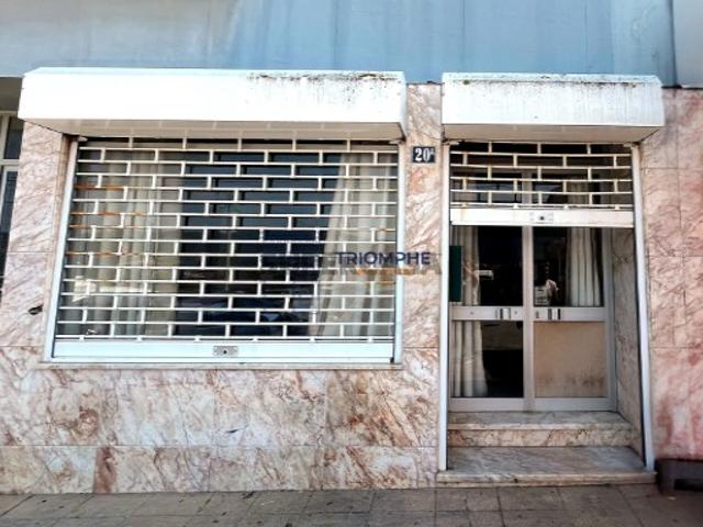 Armazém venda em Moninhos, Santiago Dos Velhos