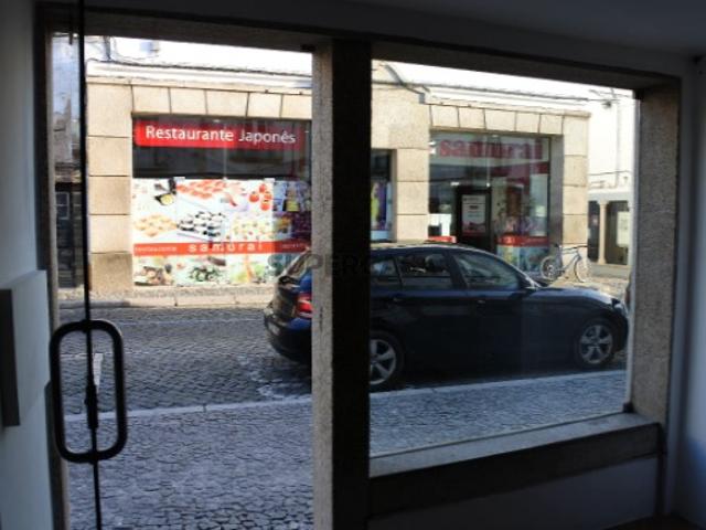 Armazém venda em Évora