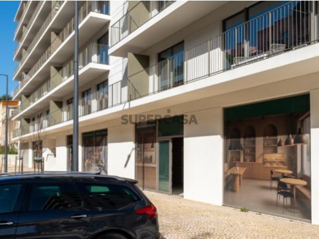 Armazém venda em Lisboa