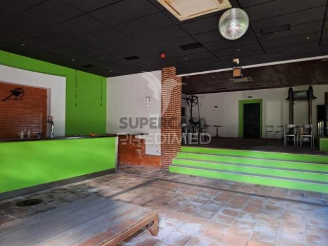 Armazém venda em Santarém