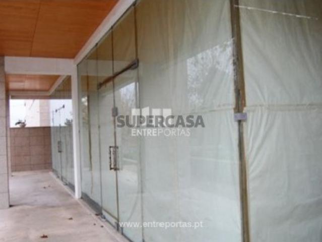 Armazém venda em Arcozelo, Braga