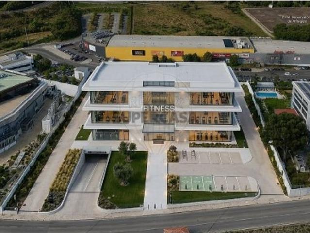Armazém venda em Alfragide, Amadora