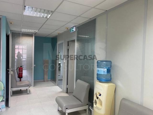 Armazém venda em Tapada das Mercês, Sintra