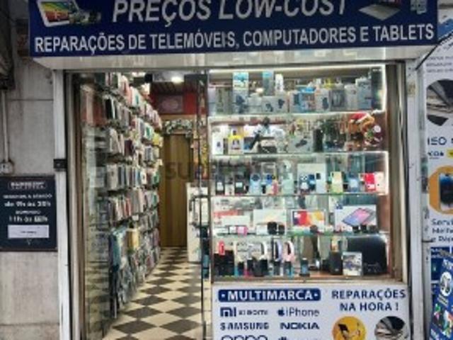 Armazém venda em Castelo, Almada