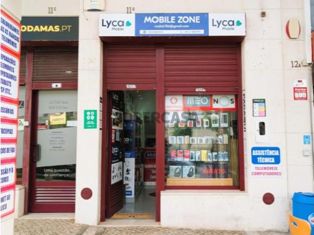Armazém venda em Laranjeiro e Feijó, Almada