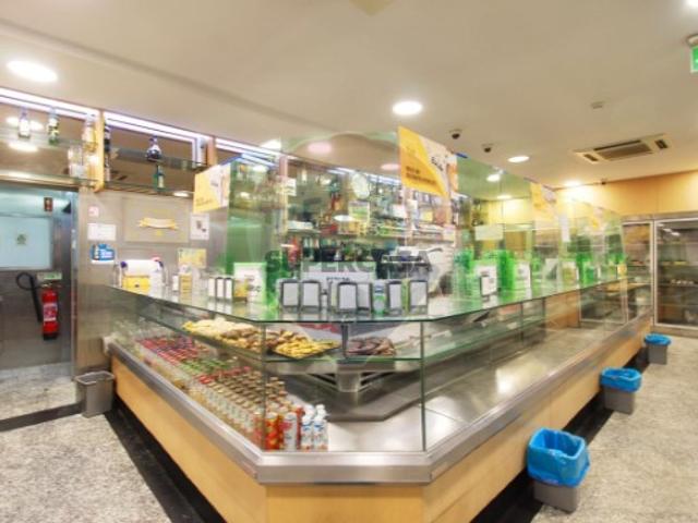 Armazém venda em Torcatas, Almada