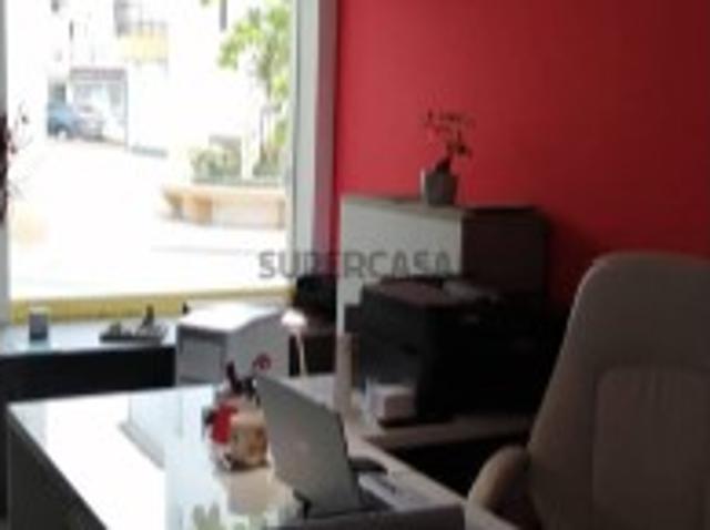 Armazém venda em Almancil, Loulé