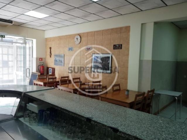 Armazém venda em Almeirim, Santarém