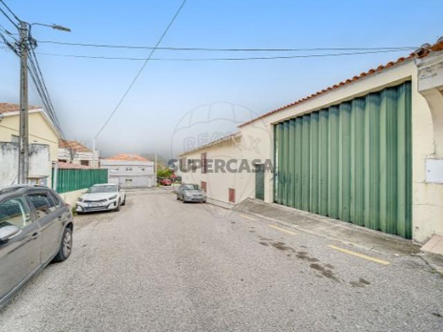Armazém venda em Aveiro