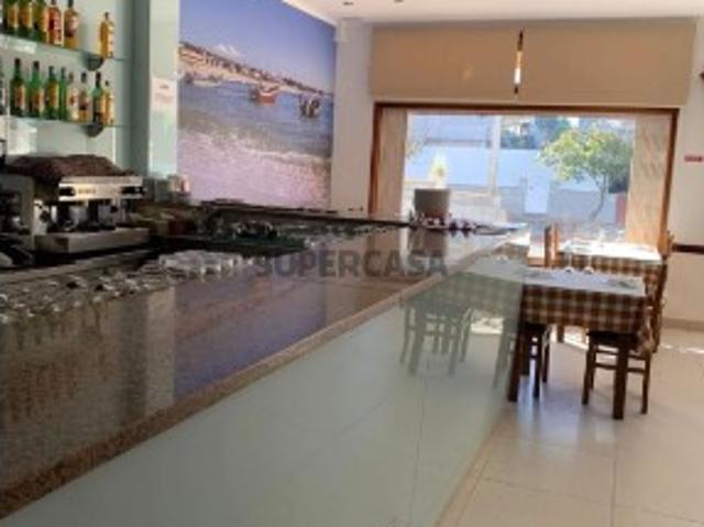 Armazém venda em Vila Nova De Gaia, Porto