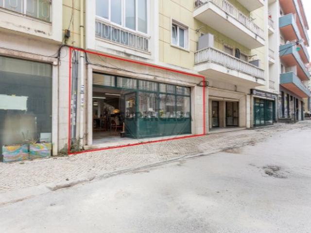 Armazém venda em Lisboa