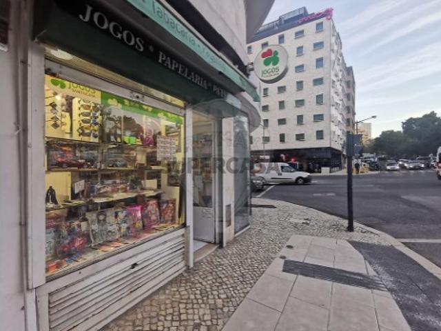 Armazém venda em Lisboa