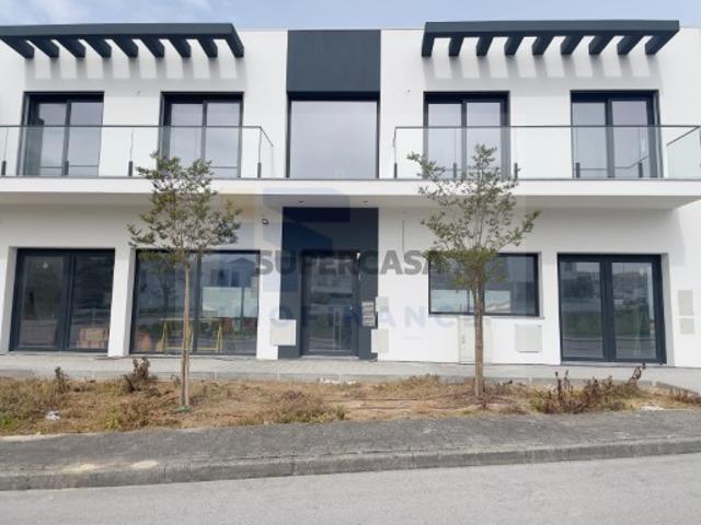 Armazém venda em Peniche, Leiria