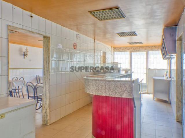 Armazém venda em Cruz da Argola, Guimarães