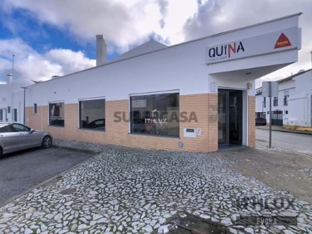 Armazém venda em Évora