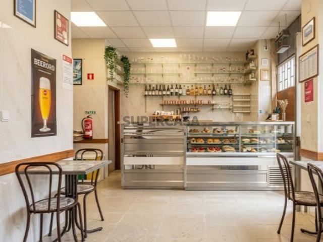 Armazém venda em Lisboa