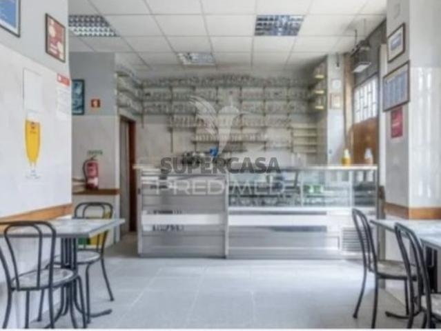 Armazém venda em Lisboa
