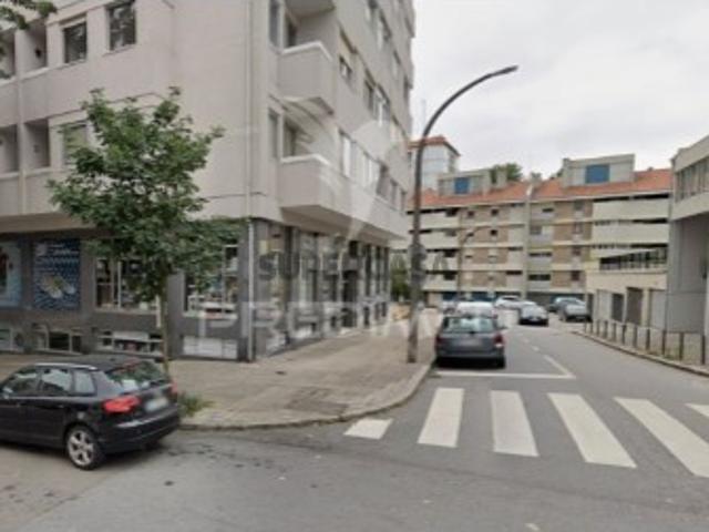 Armazém venda em Porto