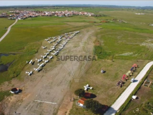 Armazém venda em Reguengos De Monsaraz, Évora