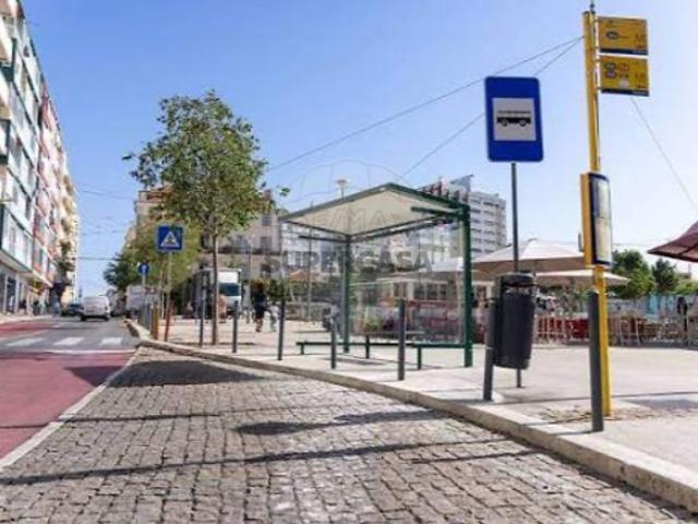 Armazém venda em Bairro de Campolide, Lisboa