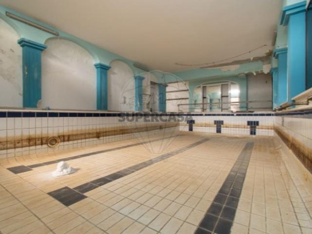 Armazém venda em Quinta da Corriola, Cascais