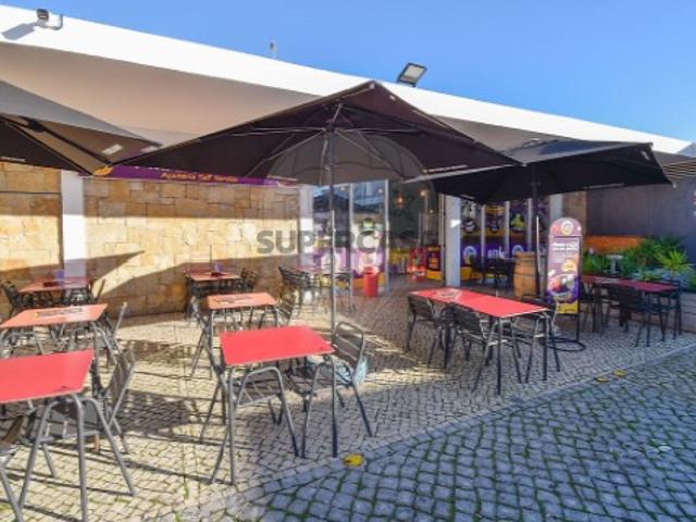 Armazém venda em Carcavelos, Cascais