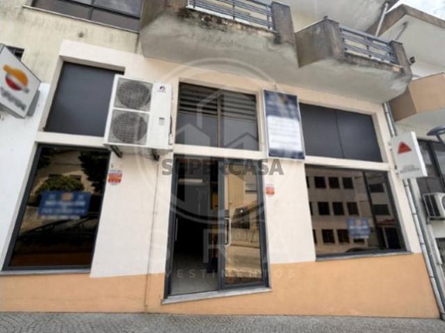 Armazém venda em Braços de Cá, Castro Daire