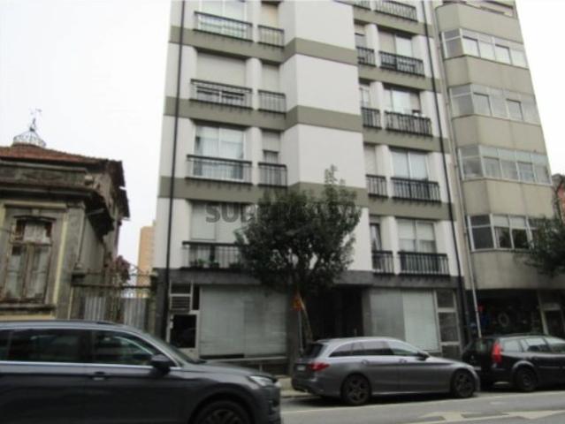 Armazém venda em Porto, Cedofeita