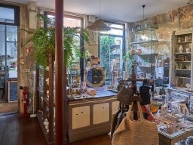 Armazém venda em Porto