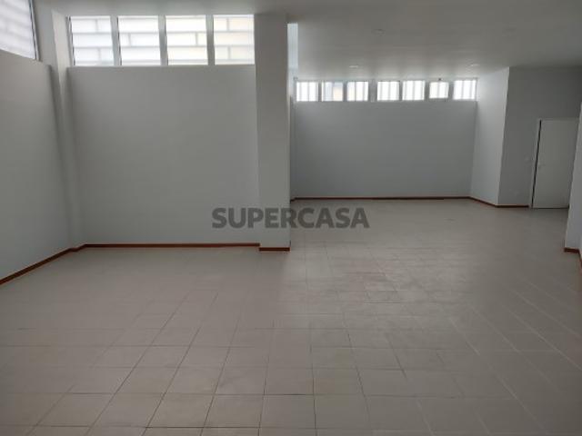 Armazém venda em Porto, Cedofeita